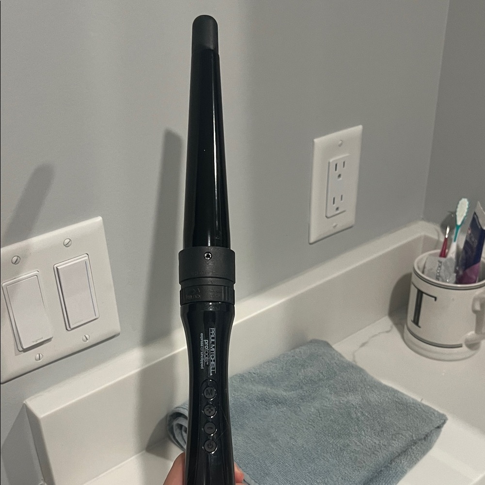 Paul Mitchell Black Curling Wand